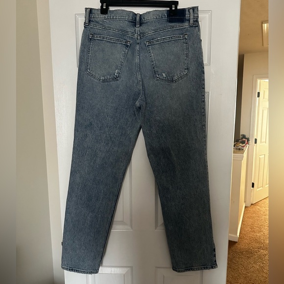 Ultra High Rise 90s Straight Jean - Picture 2 of 5